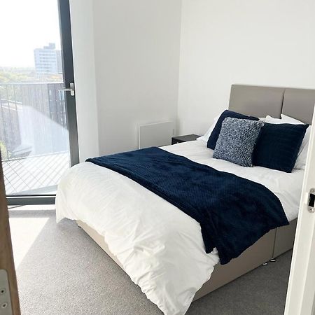Luxury 2 Bed Apt With City View Манчестер Экстерьер фото